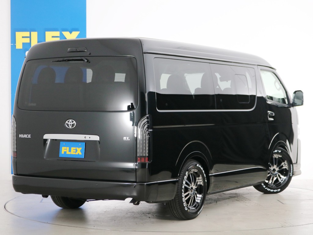 常時７０台以上のハイエース在庫数、フレックス株式会社ハイエース千葉北店！