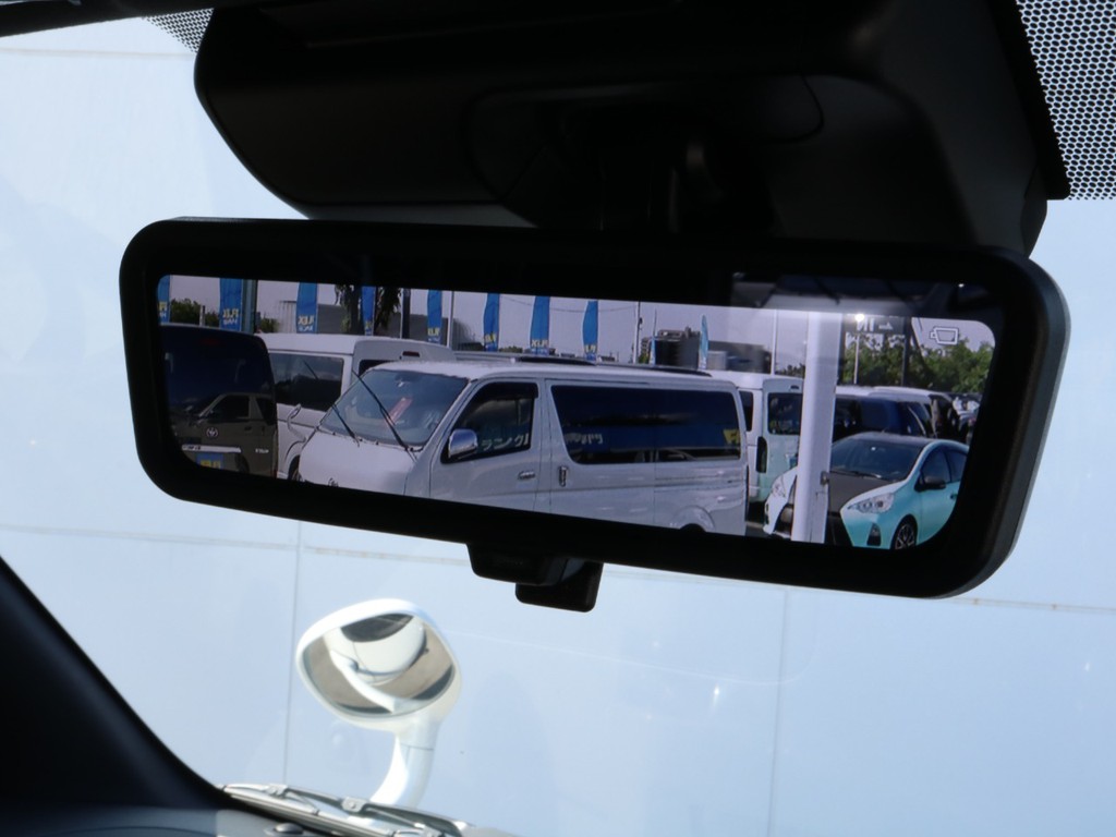 6型からデジタルインナーミラーの追加が可能になりました☆積荷があっても後方確認が行えます！