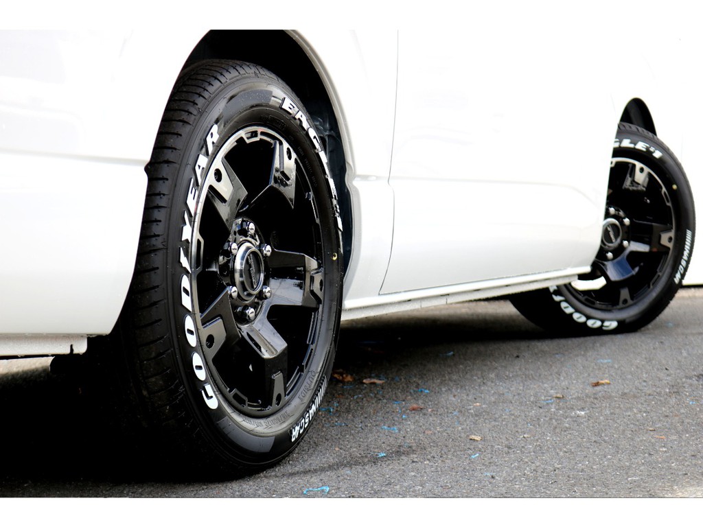 ＦＬＥＸ　Ｄｅｌｆ０３　１７インチアル＆ミＧＯＯＤＹＥＡＲタイヤ