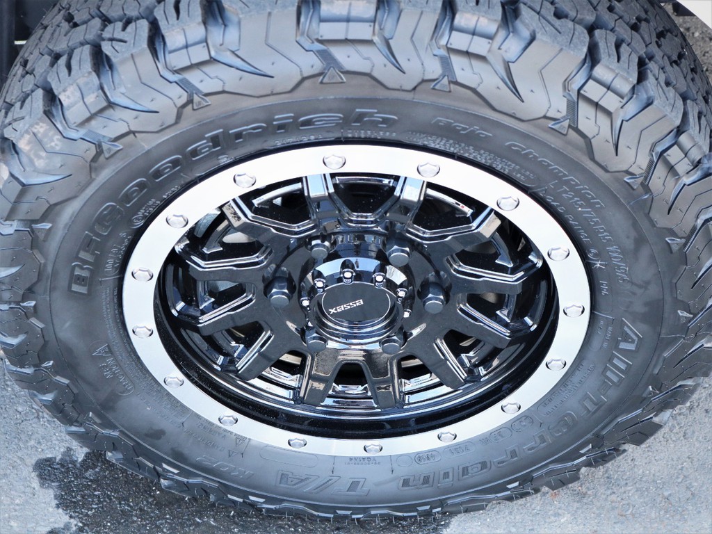 ＥＳＳＥＸ　ＥＸ１５インチアルミホイール、ＢＦグットリッチタイヤ！