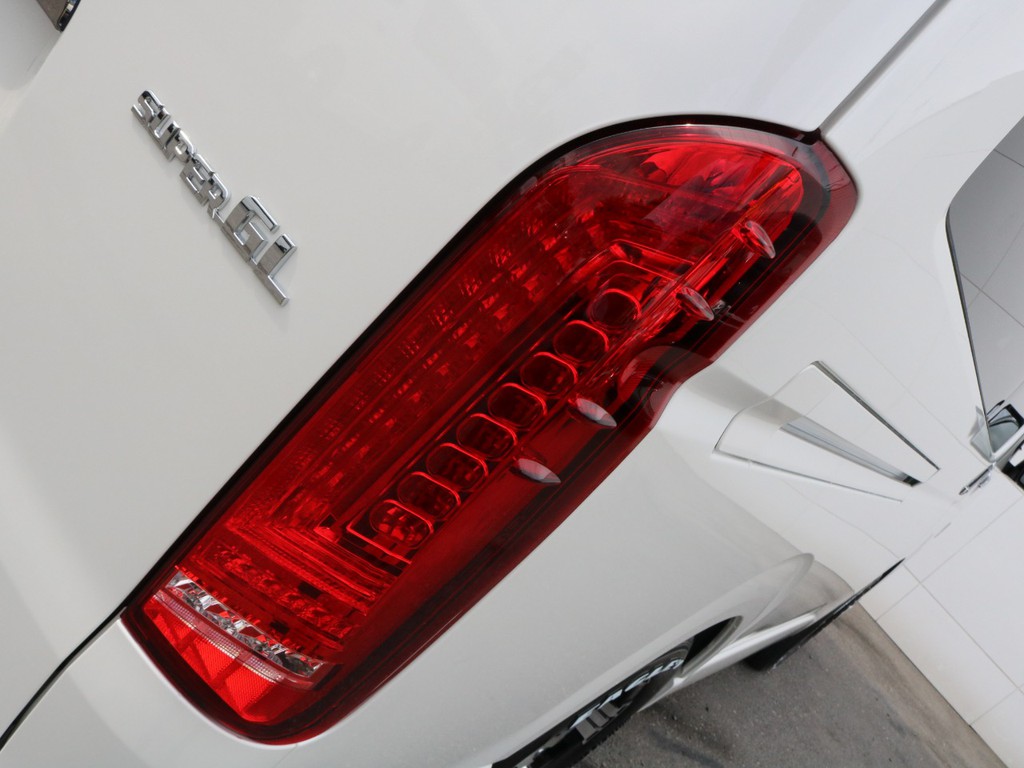 415コブラ新作のライトセーバーLEDテールランプ装着済み☆