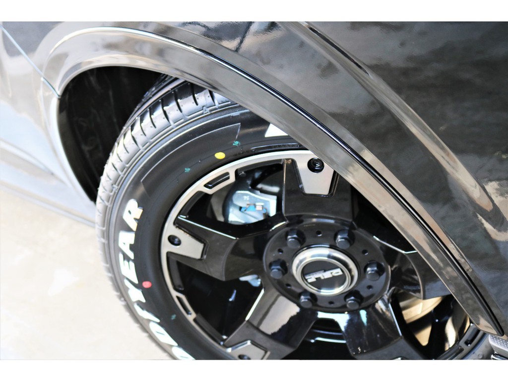 FLEXオリジナルオーバーフェンダー装着済み！見た目と車検適合性の一石二鳥パーツです！