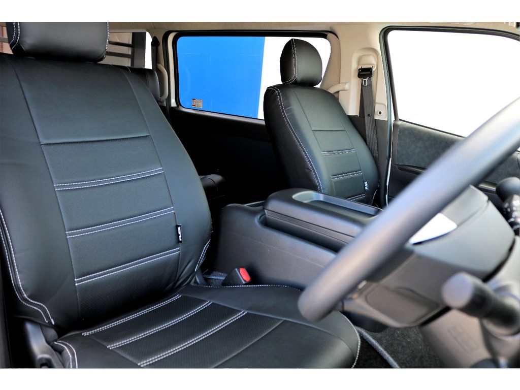 全席に専用シートカバーを完備！！