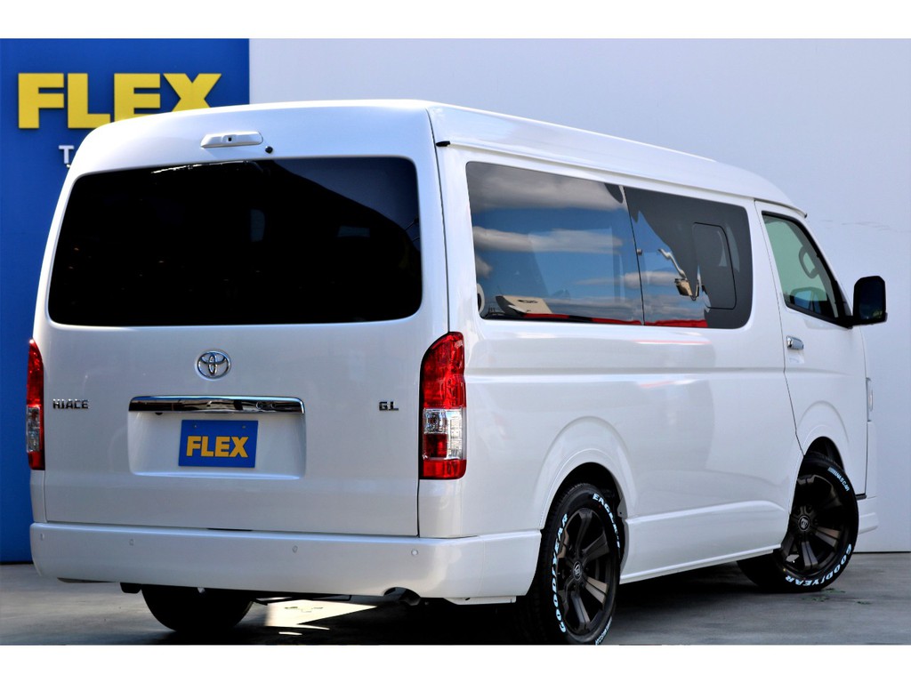 ボディは人気のパールホワイト！！