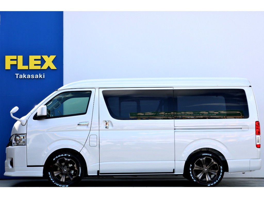 便利なパワースライドドア完備！！