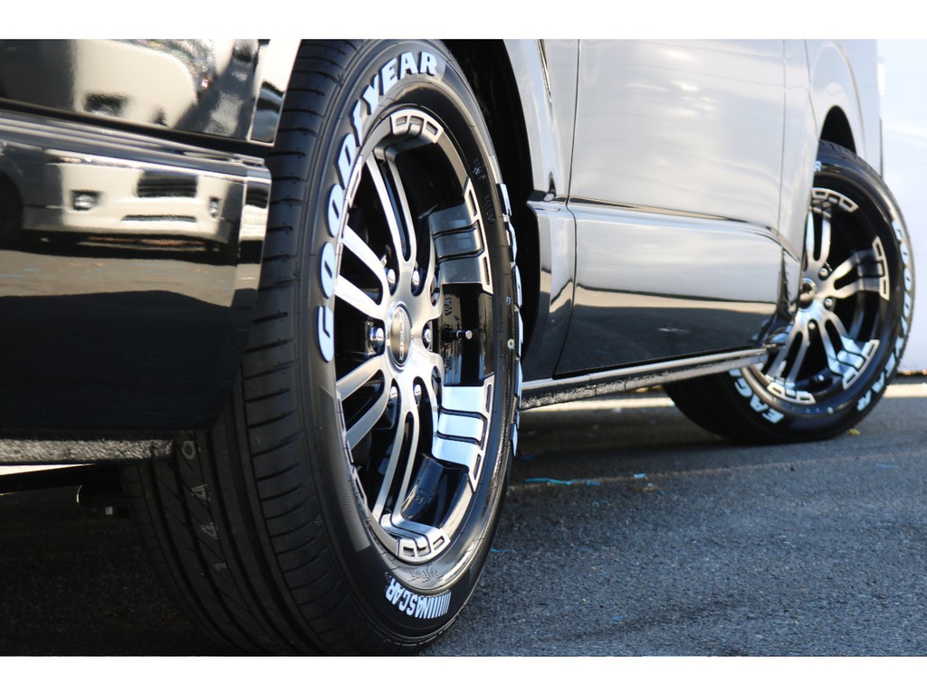 ＦＬＥＸ　Ｄｅｌｆ０２-１７インチアルミ！ＧＯＯＤＹＥＡＲタイヤ