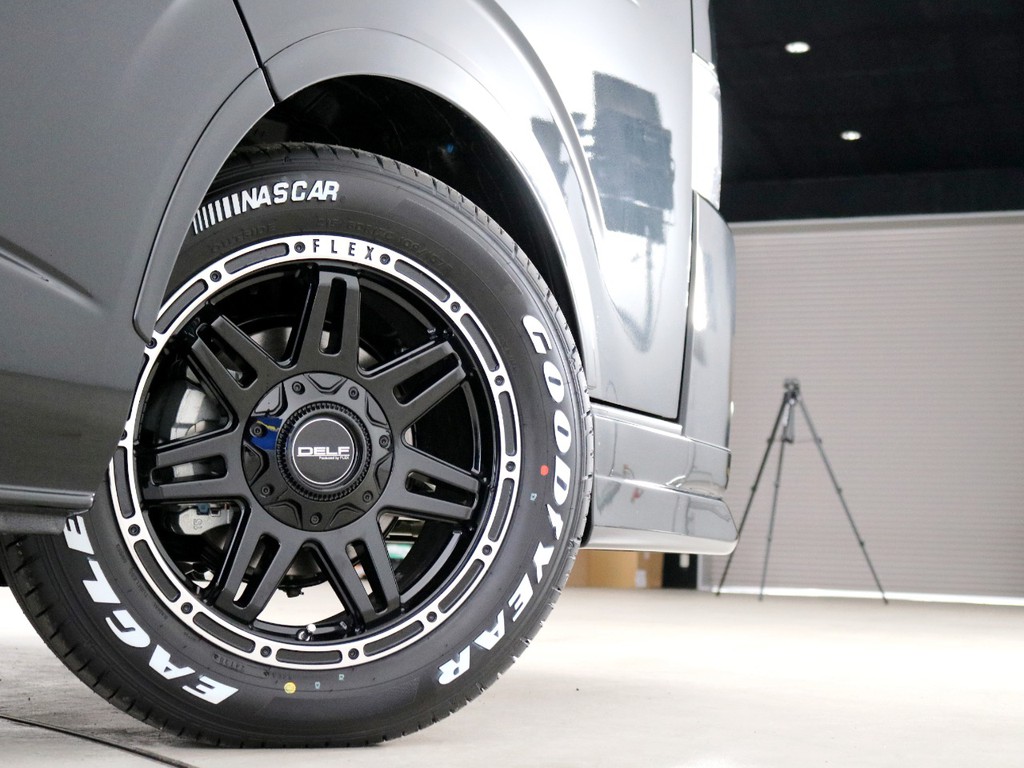 ＦＬＥＸオリジナル　Ｄｅｌｆ０４　１７インチアルミホイール！