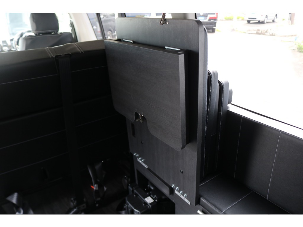 ベッドキットはコンパクトに収納が可能です☆広々なラゲッジスペースを確保出来ます！