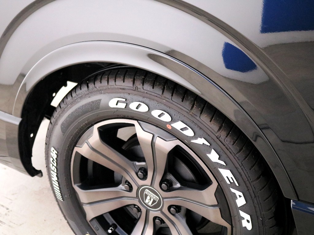 ＦＬＥＸオリジナル　ＤｅｌｆｉｎｏＬｉｎｅ　オーバーフェンダー♪