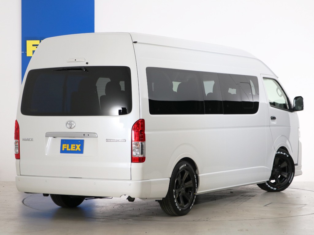 常時７０台以上のハイエース在庫数、フレックス株式会社ハイエース千葉北店！