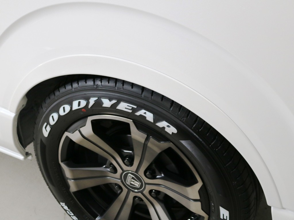 ＦＬＥＸオリジナル　ＤｅｌｆｉｎｏＬｉｎｅ　オーバーフェンダー♪