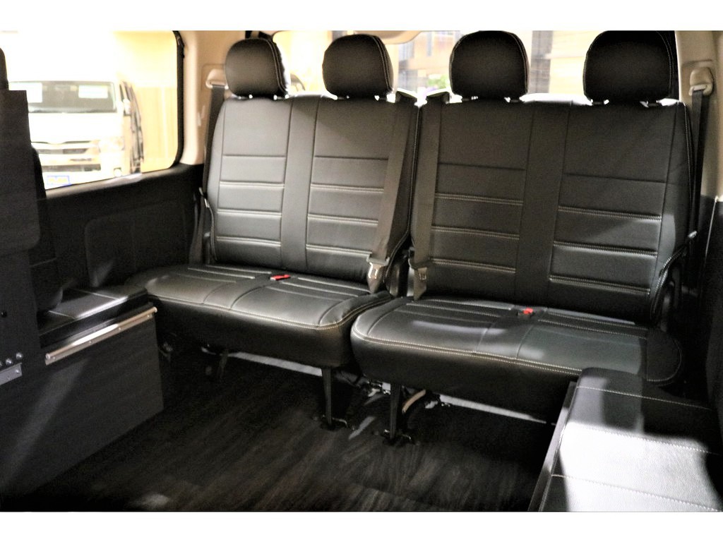 【開放感】足元が広くなるのでワゴンとは思えない開放感をご体験いただけます！