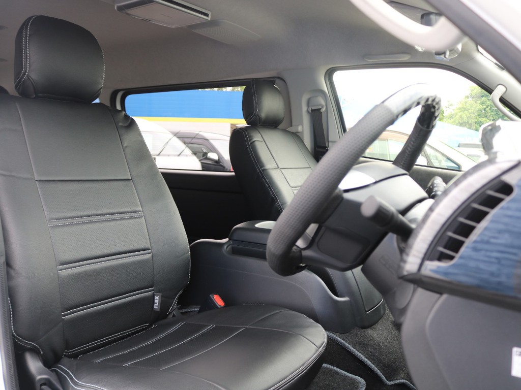 FLEXオリジナルシートカバーを着用済み！