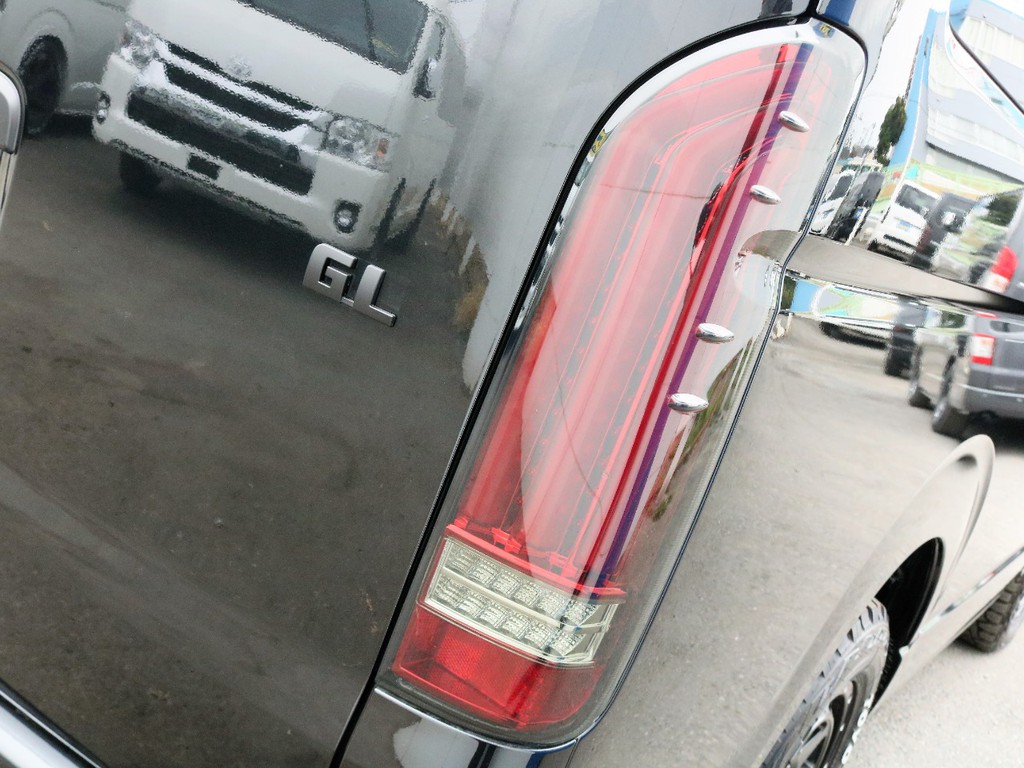 FLEXオリジナル☆アルティメットLEDテールランプ(流れるウインカー)装着済み！