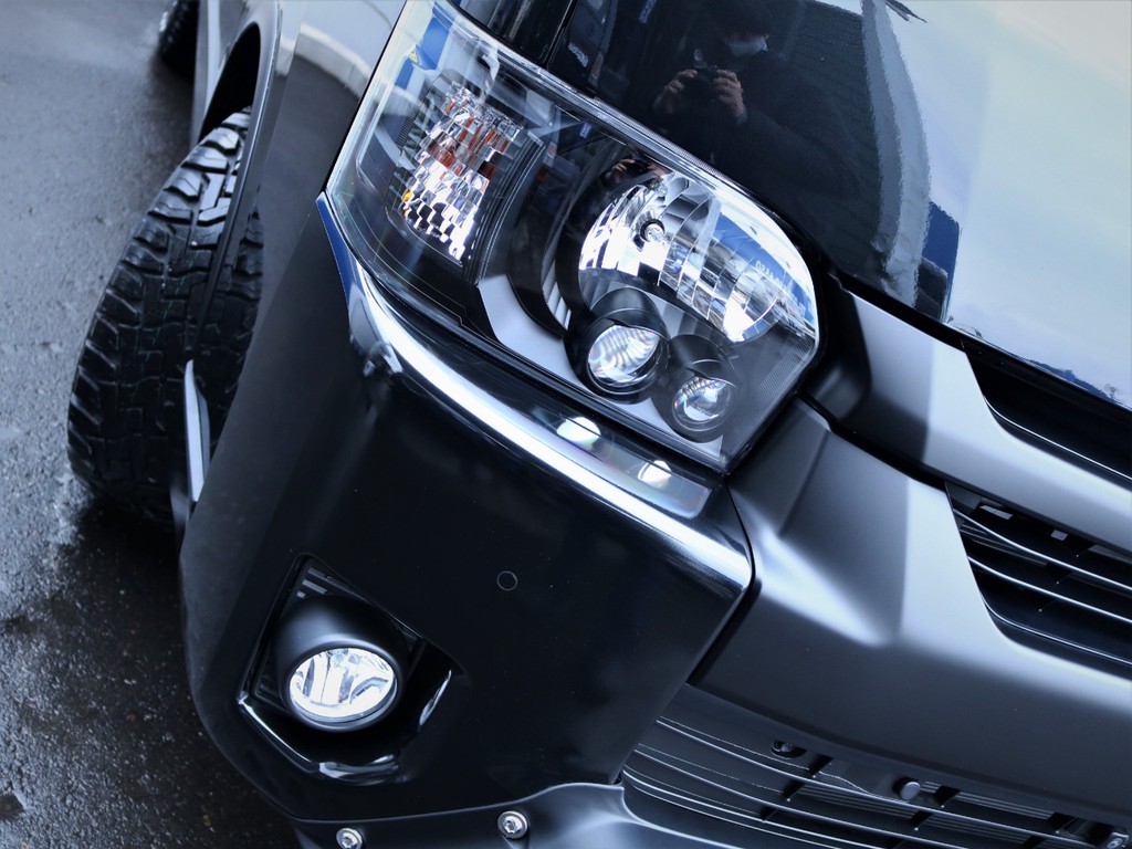 夜間走行に便利なＬＥＤヘッドライト！