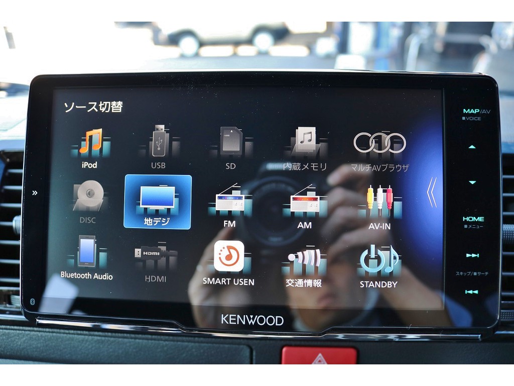 Kenwood製9インチフローティングナビ装着♪画面が大きいので操作もラクラク♪