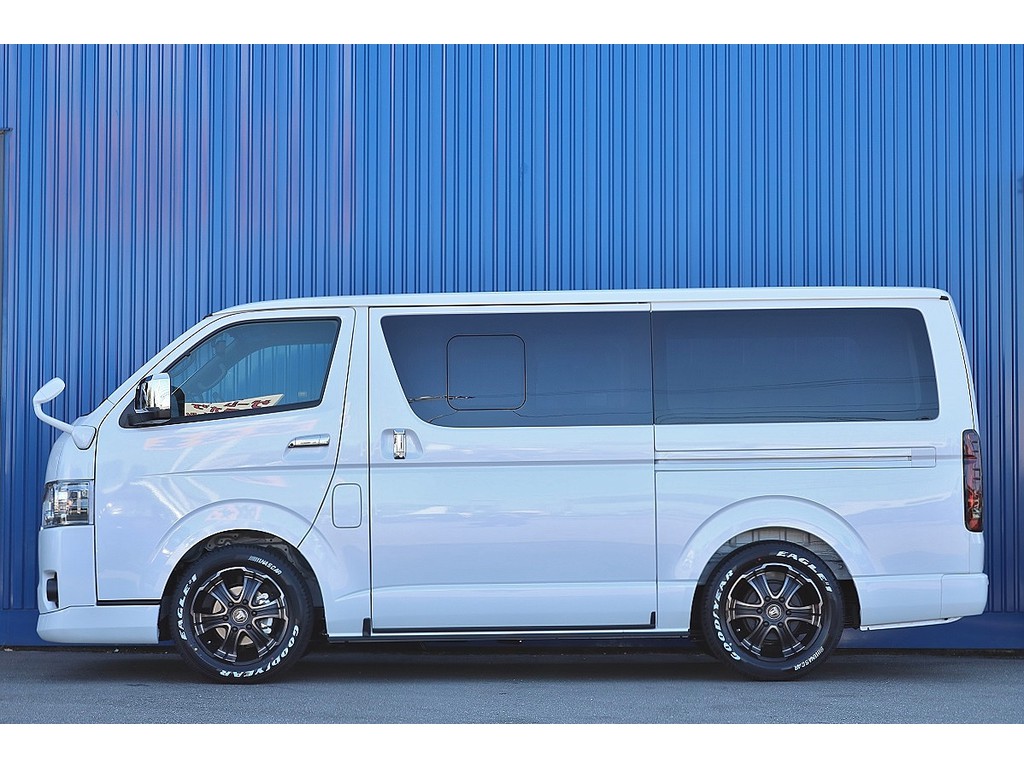 1.5インチローダウン施工☆程よく車高が下がっておりますので乗り降りしやすいです♪