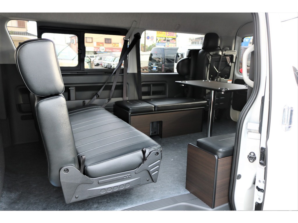 人気の対座モード！シート展開はラクラクのワンタッチ☆