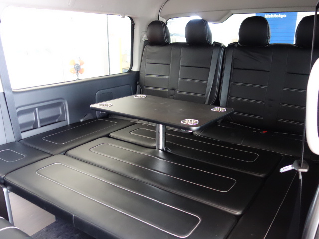 もちろんベットモード時にもテーブル使用が可能です♪