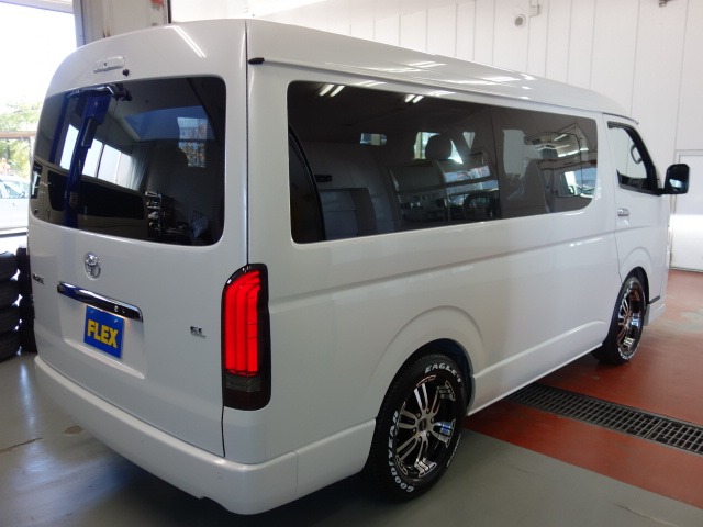 カッコよく決まったハイエースを是非この機会に！！