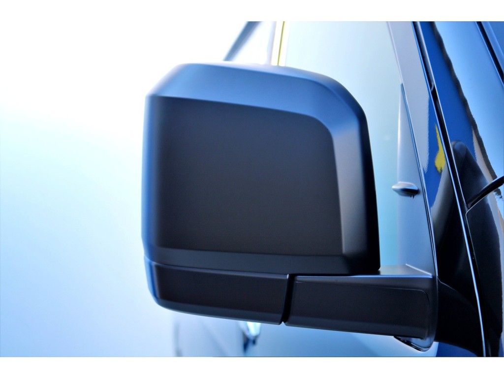 サイドミラーカバーはマッドブラック塗装！！