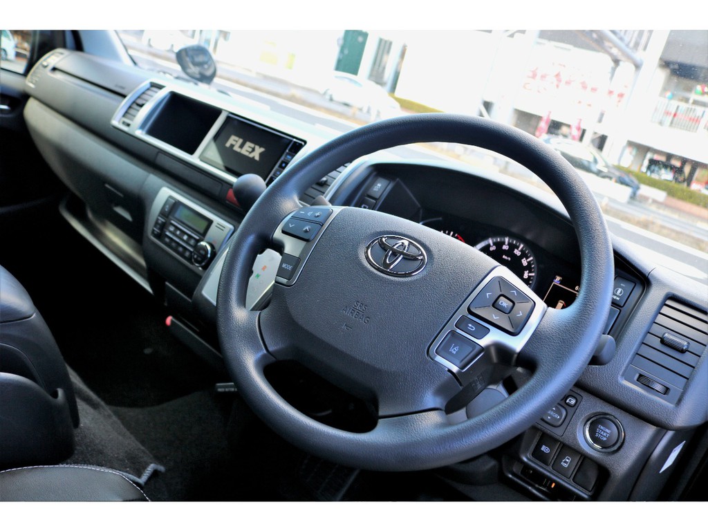 便利なステアリングオーディオスイッチ搭載！！