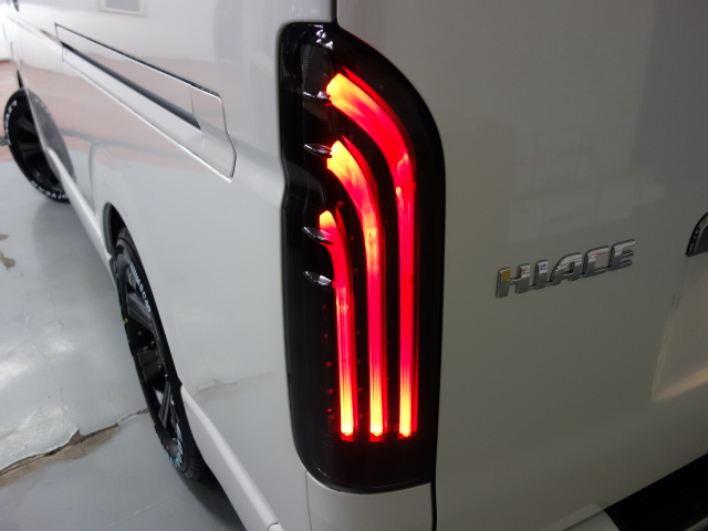 415コブラ製ＢＡＤＬＥＤテールランプを新品で装着♪