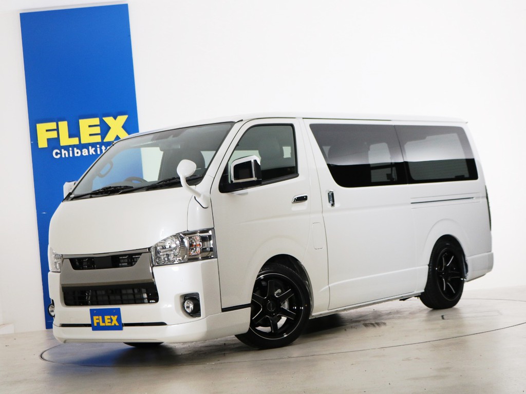 新車未登録　ハイエースバン　Ｓ－ＧＬ　一部改良後【新型】　特別仕様車ダークプライムⅡ　ガソリン２ＷＤ　５人乗り４ナンバー登録　カスタムＰＫＧ！