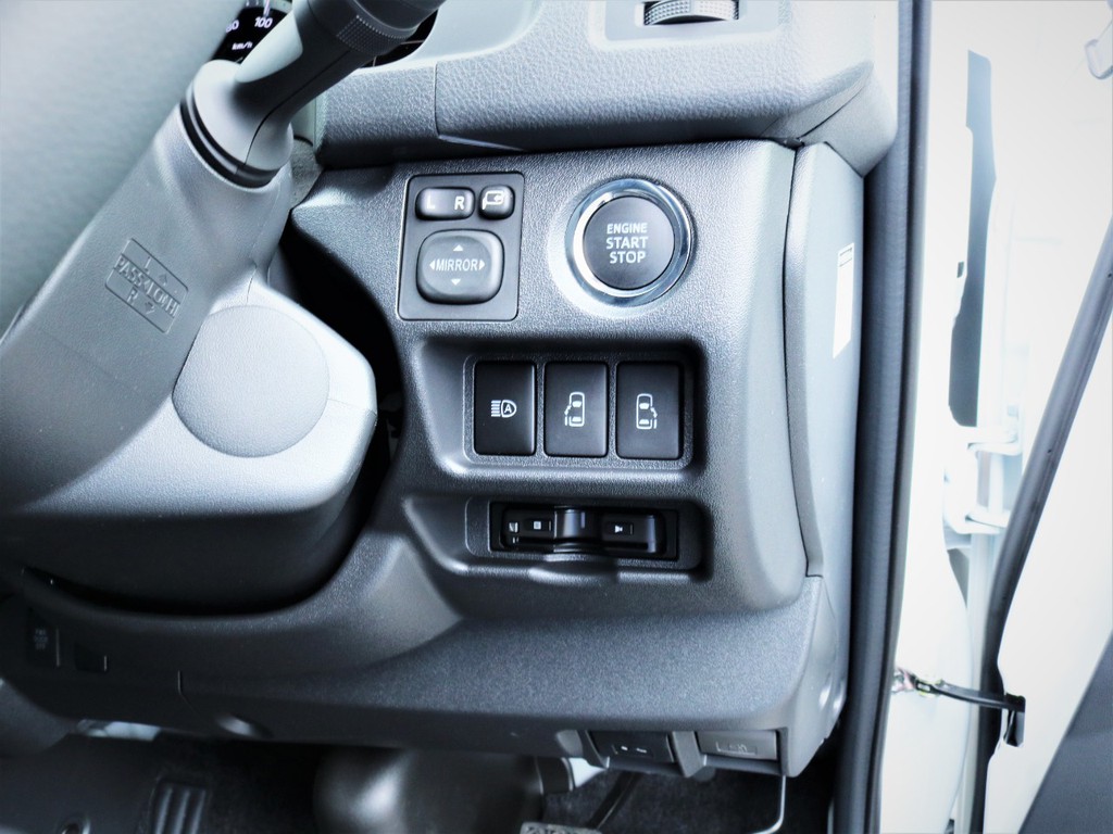 プッシュスタート、パワースライドドア！