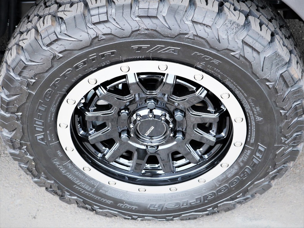 ＥＳＳＥＸ　ＥＸ１５インチアルミホイール、ＢＦグットリッチタイヤ！