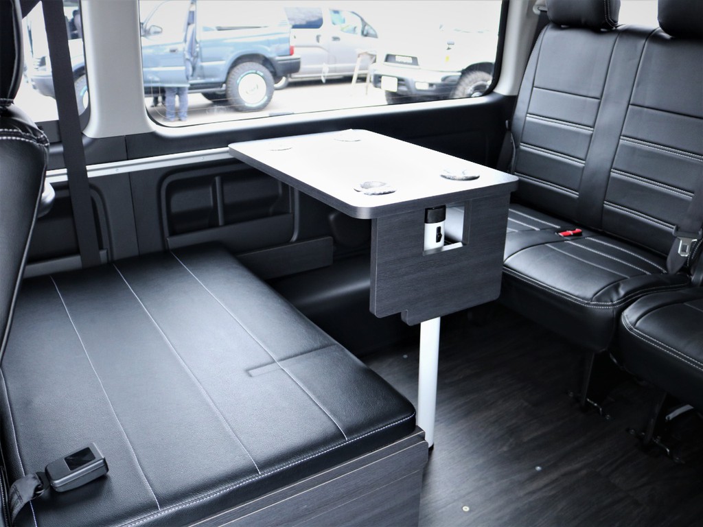 テーブル付き、ベッドマットを外した状態！