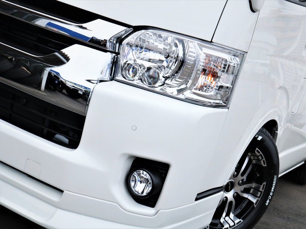 夜間走行に便利なLEDヘッドライト！