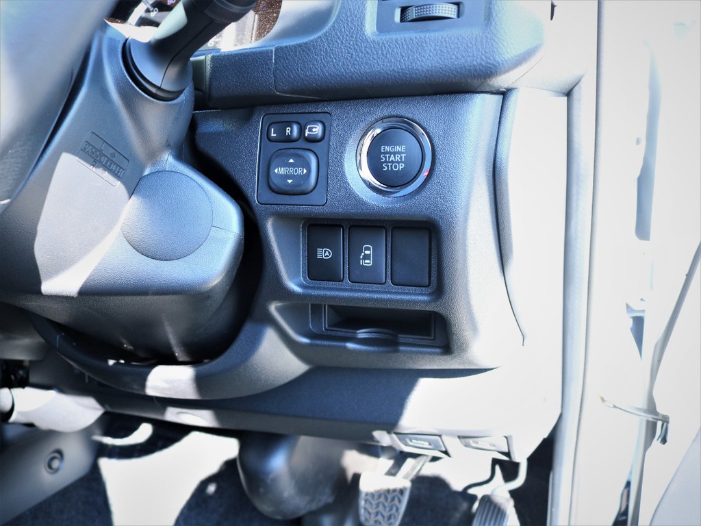 プッシュスタート、パワースライドドア！
