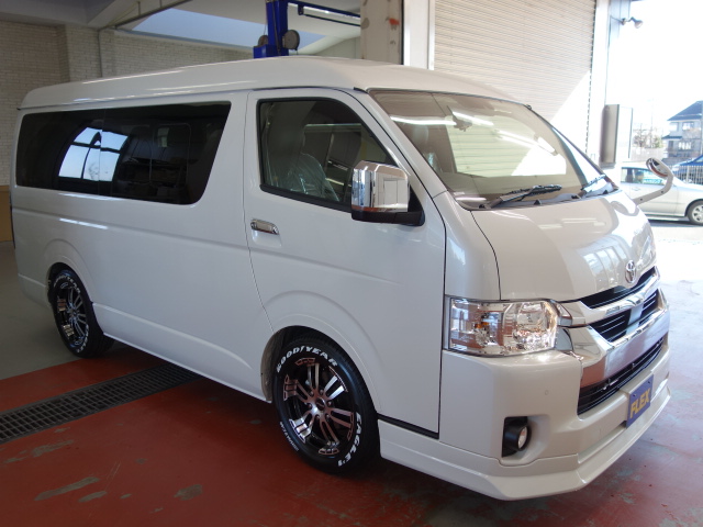 新車ワゴンＧＬファミリーに好評のＶｅｒ１シートアレンジツインナビパッケージ完成致しました！！店頭在庫車、即納車ご対応可能になります！！