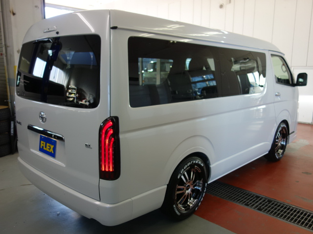 新車ワゴンＧＬファミリーに好評のＶｅｒ１シートアレンジツインナビパッケージ完成致しました！！店頭在庫車、即納車ご対応可能になります！！