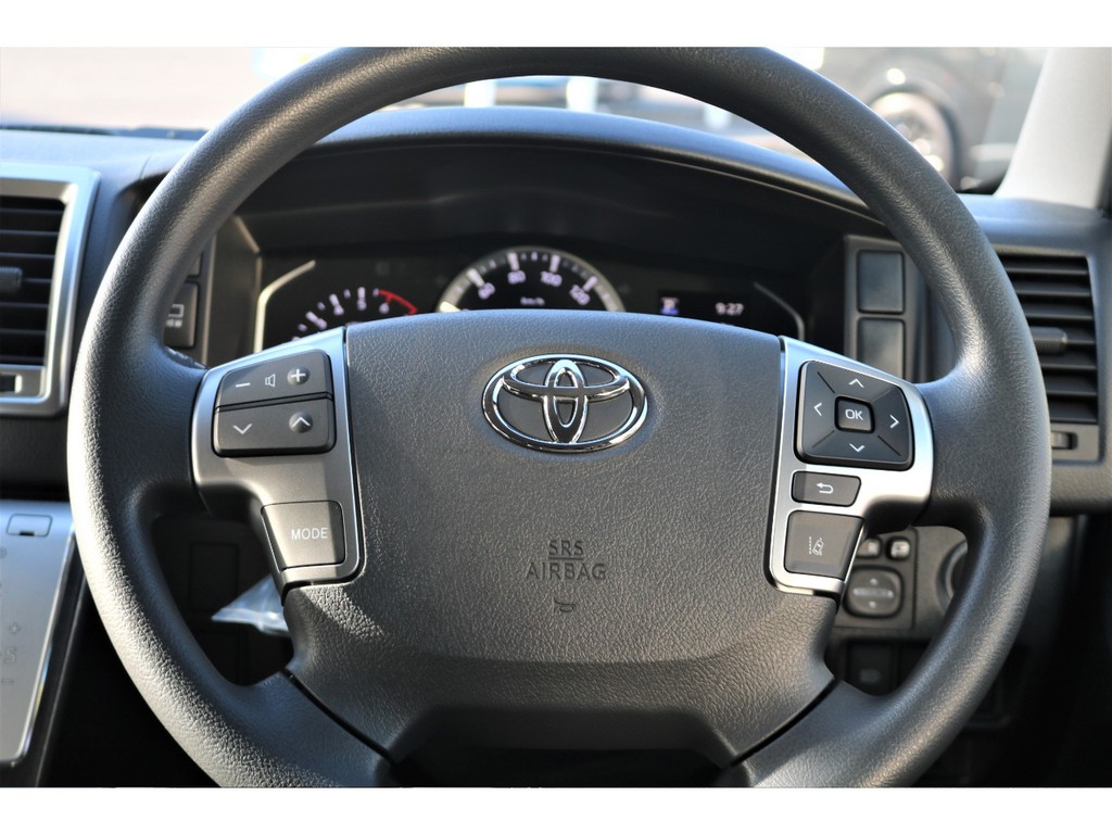 ステアリングスイッチは大幅に改良され操作性もアップ！快適な運転支援をサポート♪