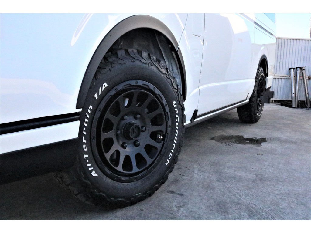 オリジナルオーバーフェンダー・デルタフォース１６インチＡＷ・グッドリッチオールテレンタイヤ