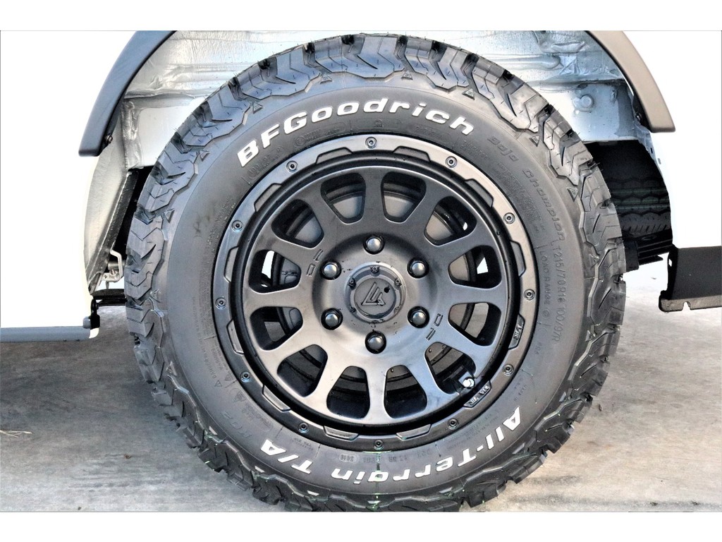 デルタフォース１６インチＡＷ・グットリッチオールテレンタイヤ