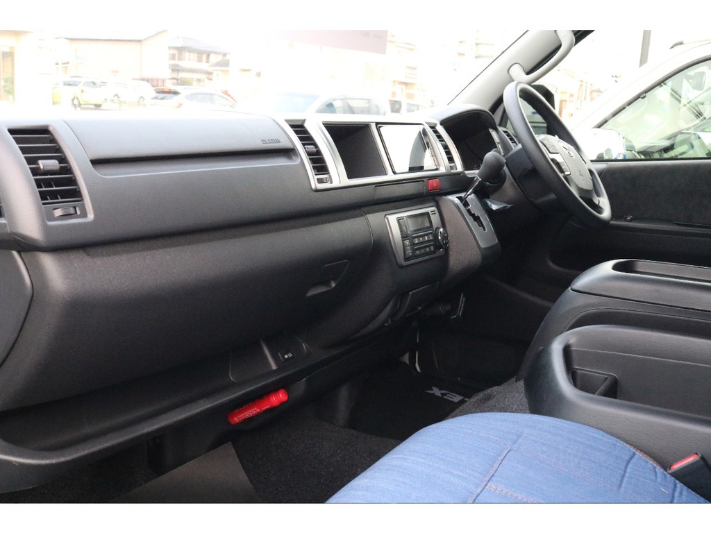 純正インテリア