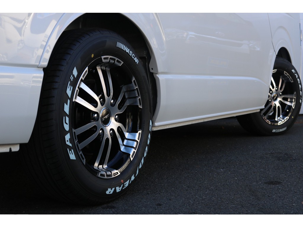 ＦＬＥＸ　Ｄｅｌｆ０２　１７インチアルミホイール×ＧＯＯＤＹＥＡＲタイヤ