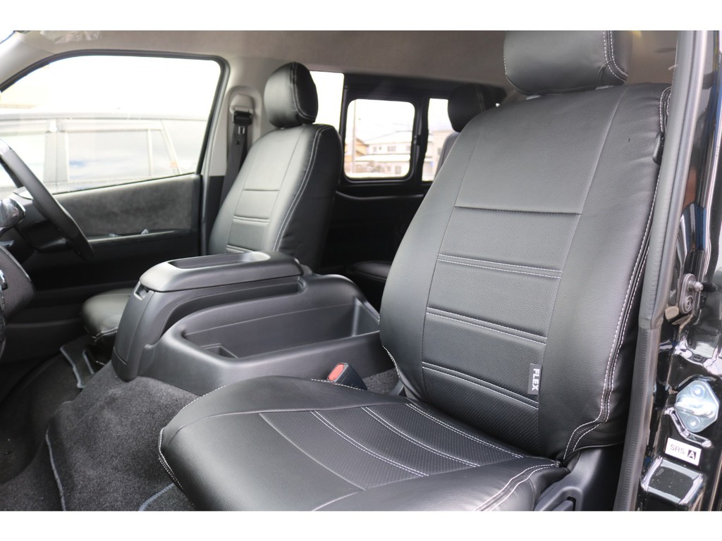 助手席側シート！