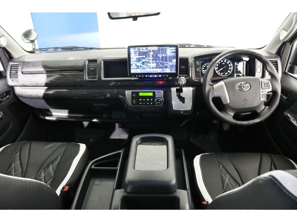 黒木目インテリアパネル3点セット【ステアリング、シフトノブ】装着済み！