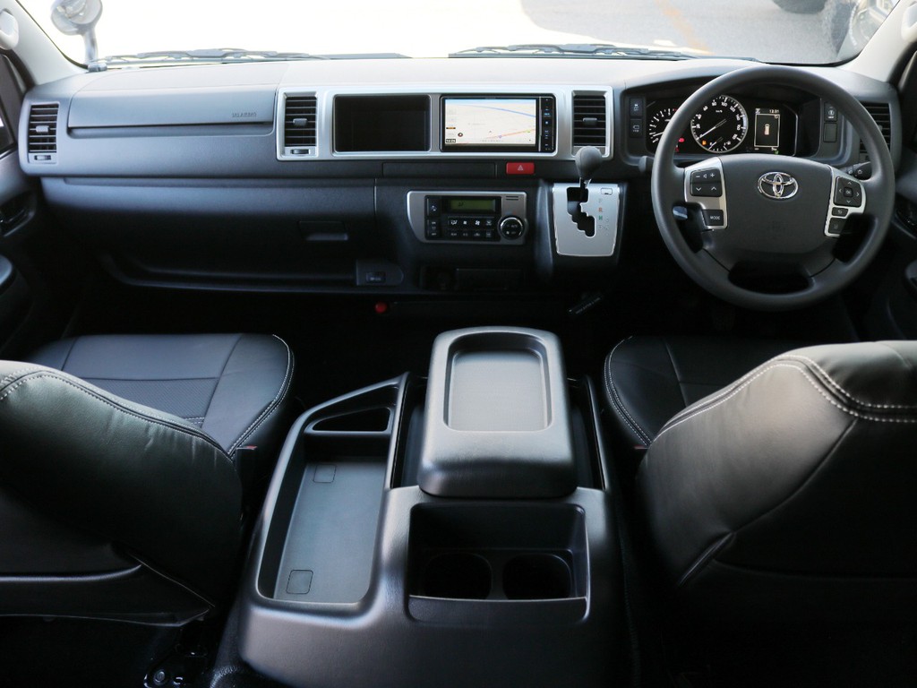 シンプルにカスタムを施した新車ワゴンＧＬが入庫いたしました♪