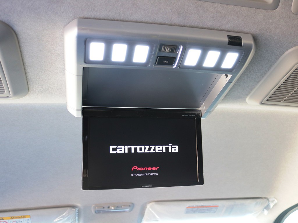 カロッツェリア　１０．２型　フリップダウンモニター！