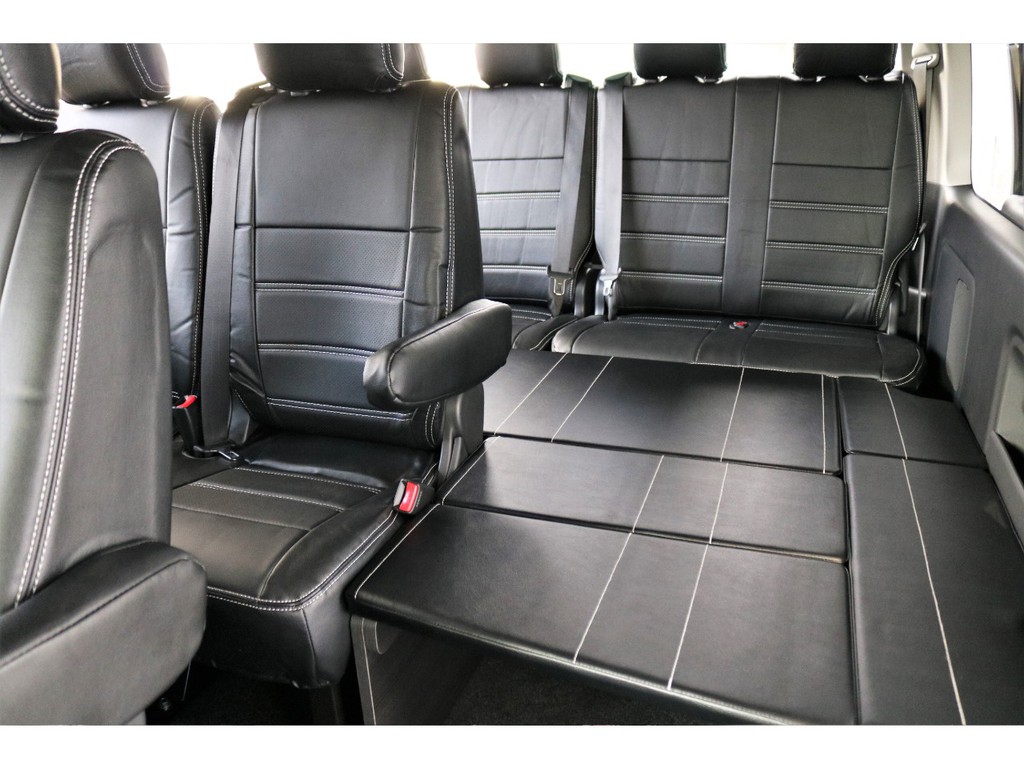 通常の座席配列のままで車中泊して頂けます！