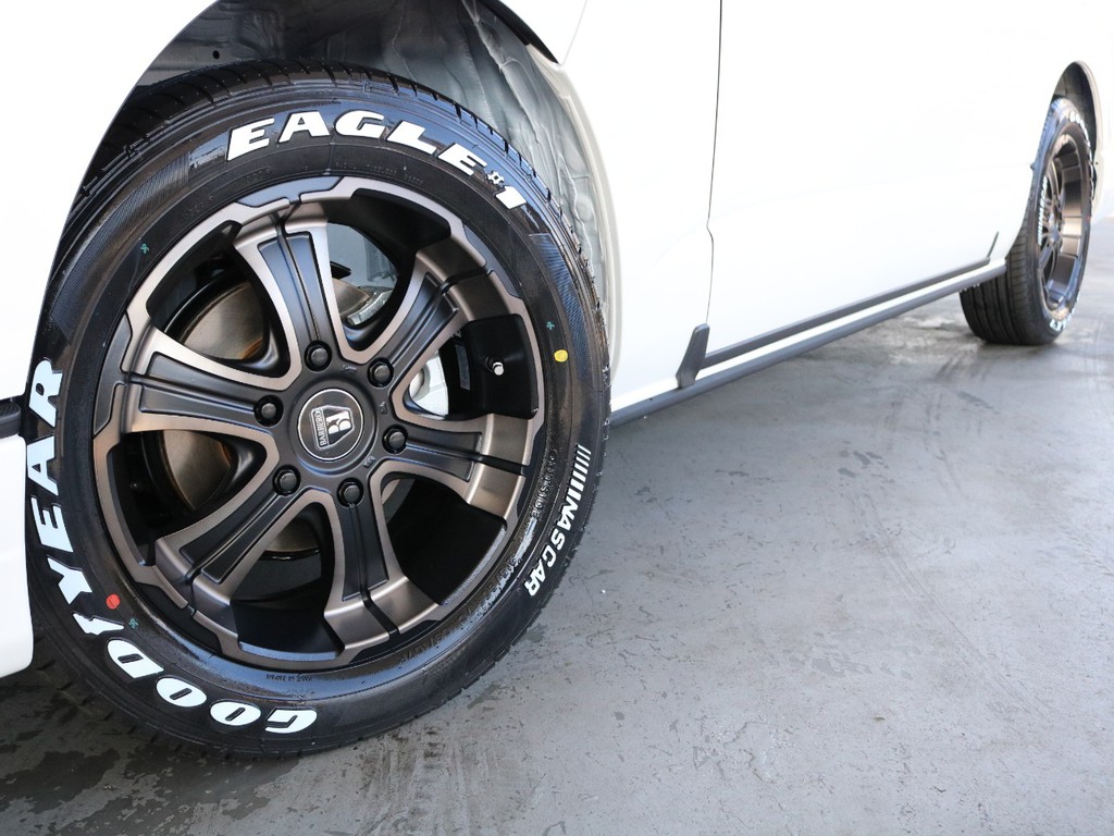 FLEXオリジナルバルベロ17インチアルミホイール☆グッドイヤーナスカータイヤ☆