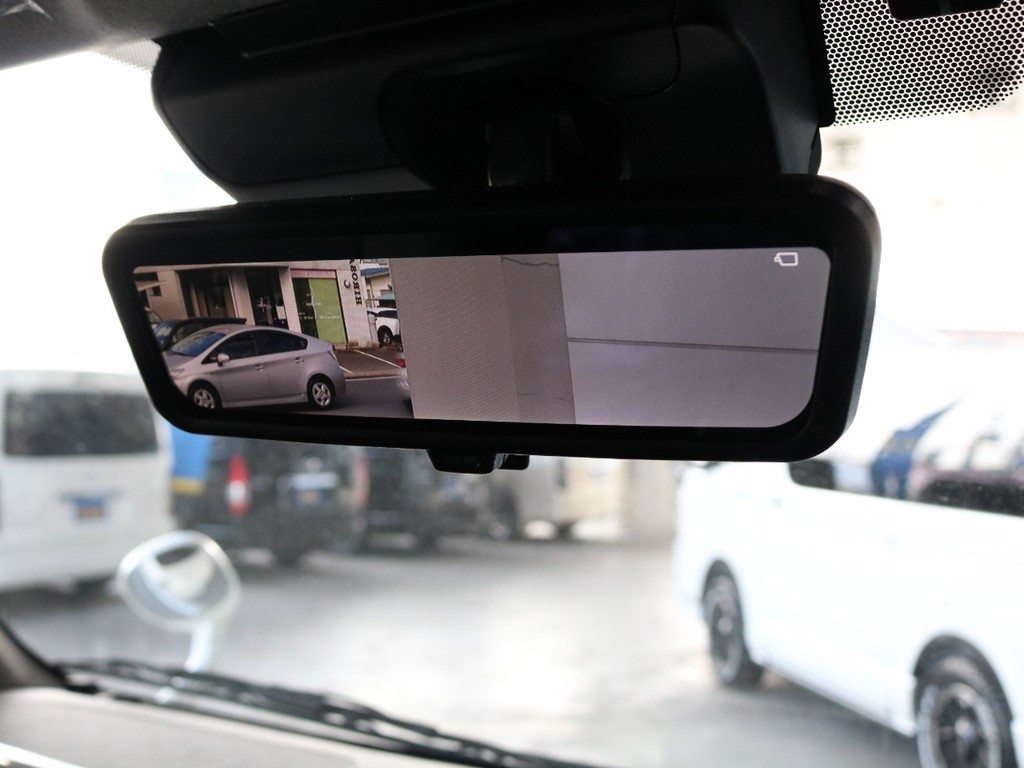 新搭載☆デジタルインナーミラー☆