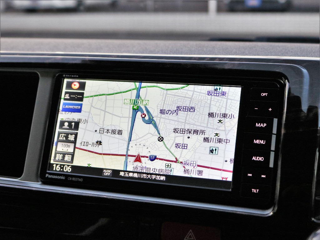 パナソニックストラーダ7インチナビ※音楽録音.DVD再生.Bluetooth.フルセグ☆