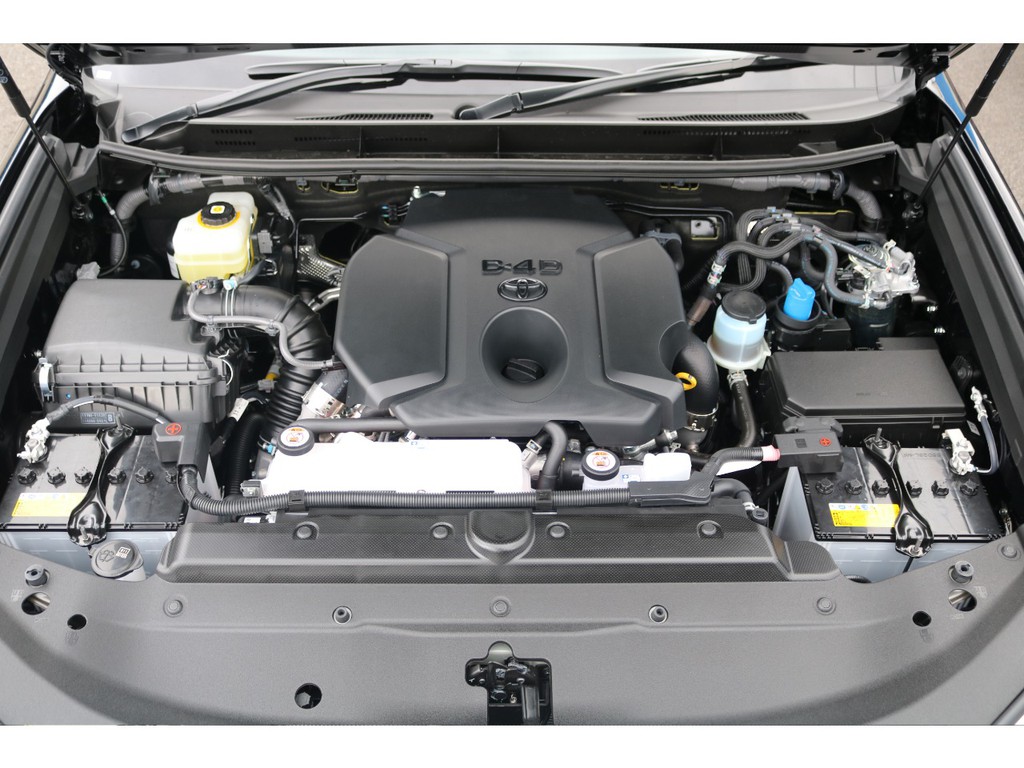 自社認証整備工場完備ですので納車後のカスタム、車検、修理、日々のメンテナンス、など全力でサポートいたします！なんでもお気軽にご相談ください！他店で購入した、お持ち込み車両でも大歓迎ですよ♪