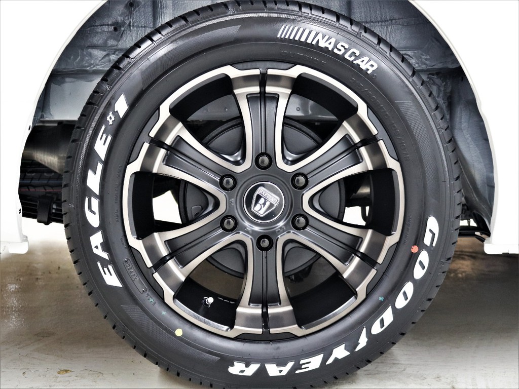 １７inchＦＬＥＸオリジナルカラーバルベロワイルドディープスアルミホイール＆１７inchグッドイヤー ナスカータイヤ